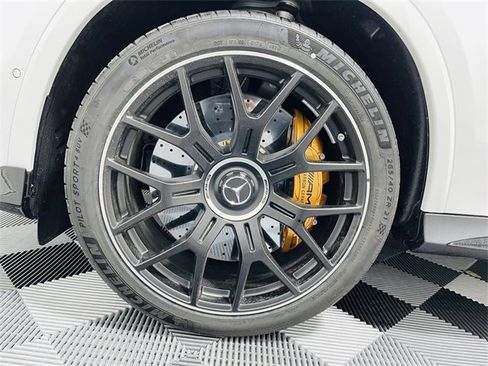 New 2025 Mercedes-Benz GLC 63 AMG S image 8