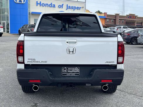 Used 2023 Honda Ridgeline RTL-E image 3