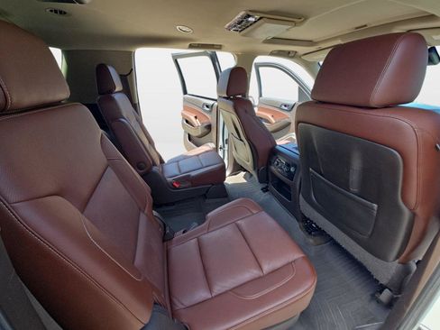 Used 2016 Chevrolet Suburban LTZ AWD/4WD image 18