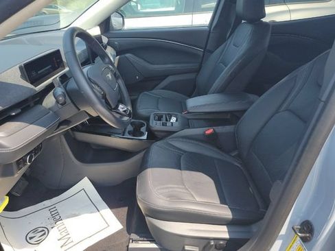 Used 2025 Ford Mustang Mach-E Premium AWD/4WD image 9