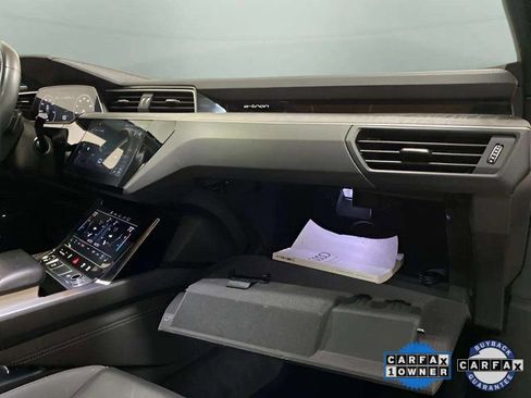 Used 2024 Audi Q8 e-tron Premium Plus image 87