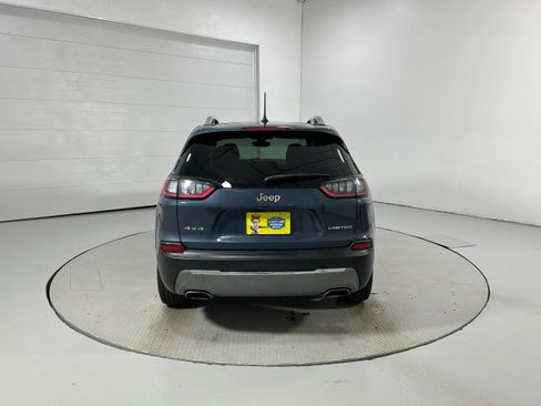 Used 2019 Jeep Cherokee Limited AWD/4WD image 35