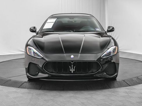 Used 2018 Maserati GranTurismo Sport image 2