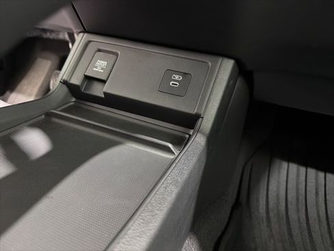 Certified 2025 Acura RDX SH-AWD image 37