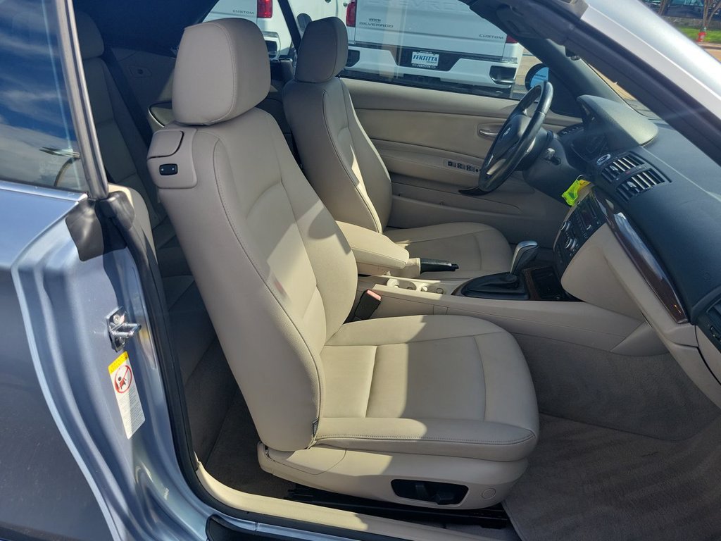 Used 2009 BMW 128i Convertible RWD image 25