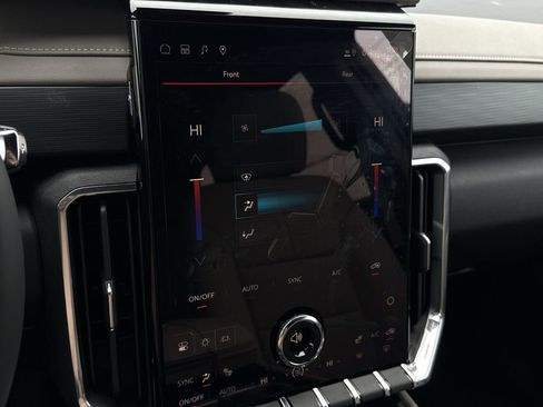 New 2026 GMC Acadia Elevation image 21