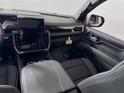 New 2026 GMC Yukon Elevation w/ Elevation Premium Package image 19