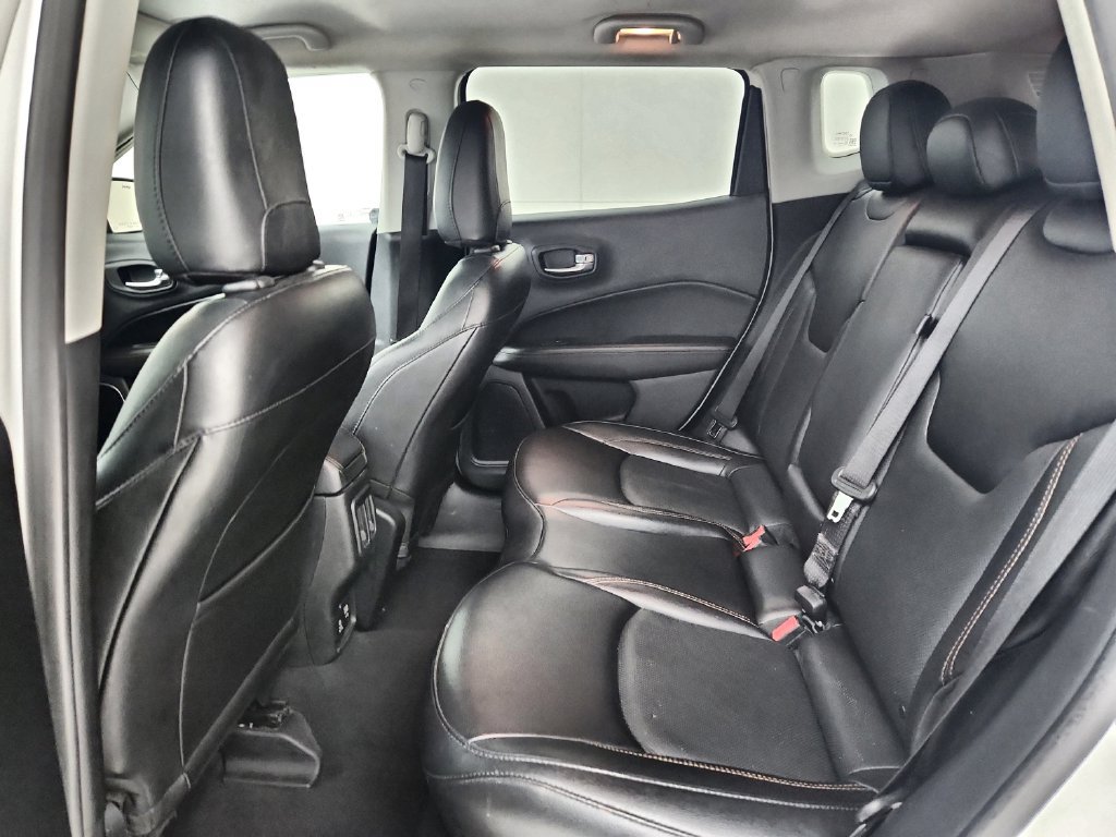 Used 2021 Jeep Compass Limited AWD/4WD image 32
