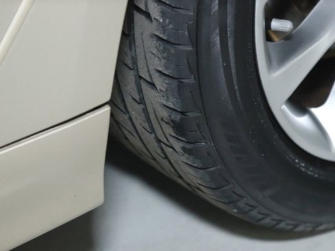 Used 2017 Ford Fusion SE w/ Fusion SE Technology Package image 35