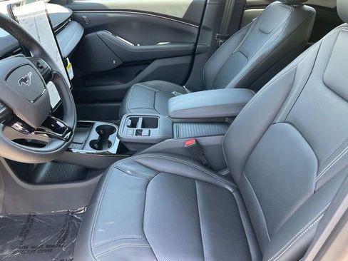 New 2025 Ford Mustang Mach-E Premium image 19