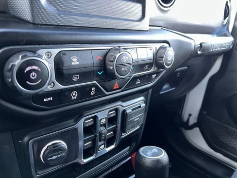 Used 2021 Jeep Wrangler Unlimited Sport image 11