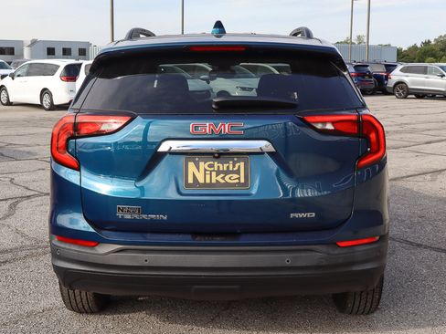 Used 2020 GMC Terrain SLE w/ Driver Convenience Package image 5