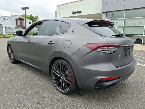 Used 2022 Maserati Levante Modena S image 6