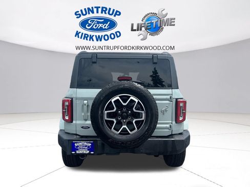 Used 2024 Ford Bronco Outer Banks AWD/4WD image 4