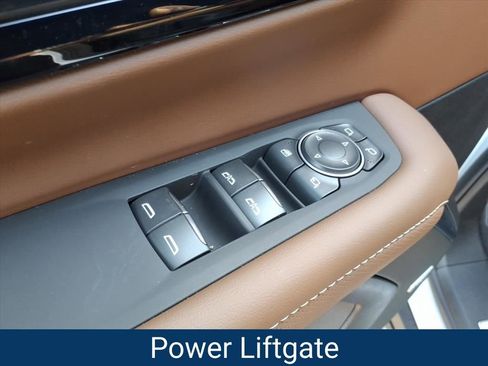 New 2026 Chevrolet Tahoe High Country AWD/4WD image 20