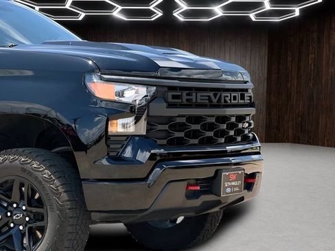 Used 2024 Chevrolet Silverado 1500 Custom Trail Boss AWD/4WD image 8