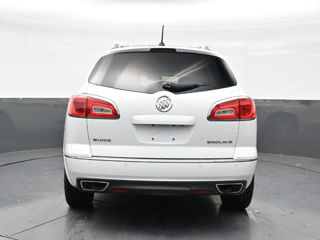 Used 2017 Buick Enclave Leather FWD image 4