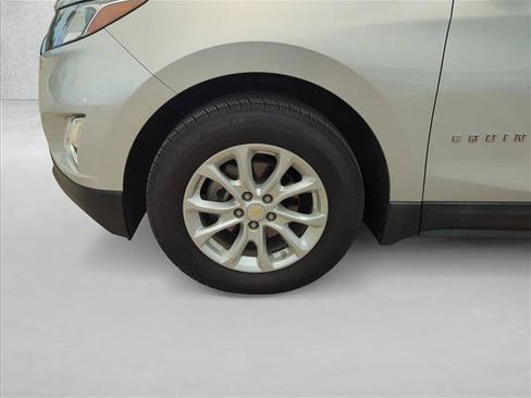 Used 2018 Chevrolet Equinox LS FWD image 29