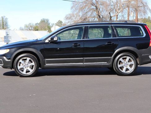 Used 2010 Volvo XC70 3.2 image 5