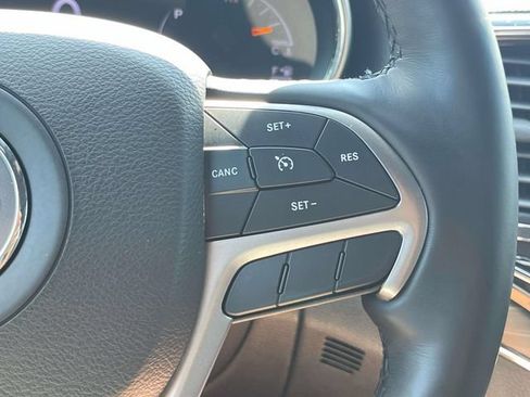 Used 2021 Jeep Grand Cherokee Limited AWD/4WD image 34