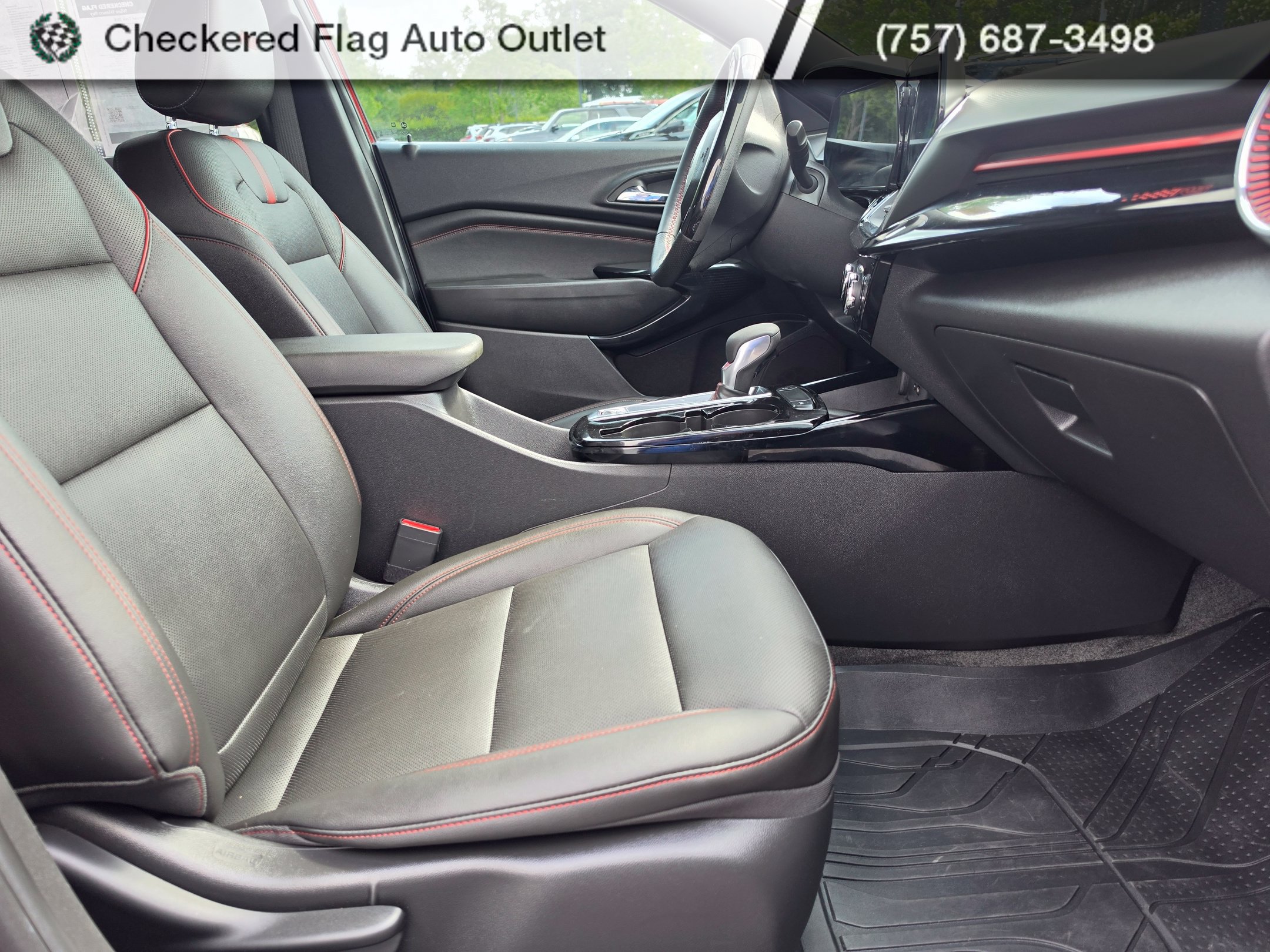 Used 2024 Chevrolet Trax RS w/ Sunroof Package FWD image 42