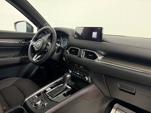 New 2025 MAZDA CX-5 Signature image 28