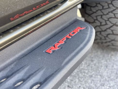 Used 2025 Ford Ranger Raptor AWD/4WD image 8