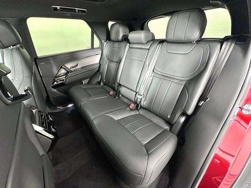 Used 2025 Land Rover Range Rover Sport Dynamic SE AWD/4WD image 33