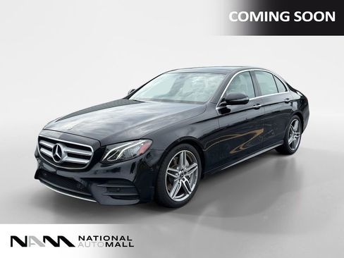 Used 2018 Mercedes-Benz E 300 image 1