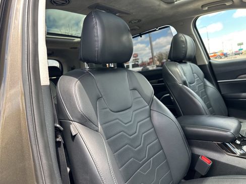 Used 2020 Kia Telluride SX w/ SX Prestige Package AWD/4WD image 37