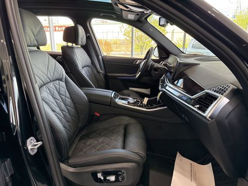 New 2026 BMW X5 xDrive40i w/ Climate Comfort Package image 52