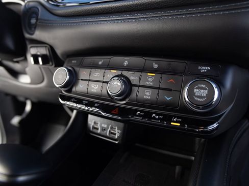 Used 2022 Dodge Durango GT w/ GT Premium Group image 26