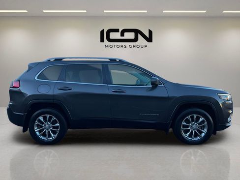 Used 2019 Jeep Cherokee Latitude Plus w/ Cold Weather Group image 6