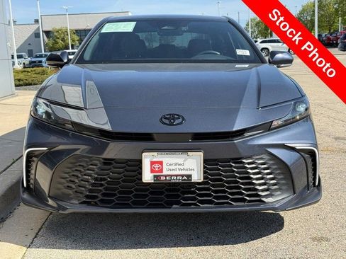 Used 2026 Toyota Camry SE w/ Multimedia Upgrade Package FWD image 9