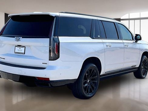 Used 2023 Cadillac Escalade ESV Sport Platinum w/ LPO, ONYX Package AWD/4WD image 2