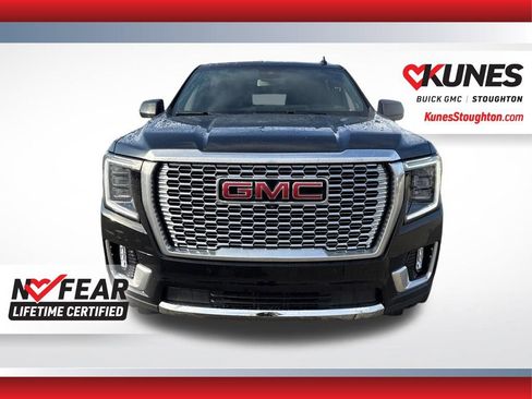 Used 2023 GMC Yukon XL Denali AWD/4WD image 5