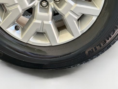 Used 2023 Nissan Frontier SV w/ Technology Package image 21