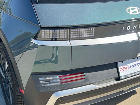 New 2026 Hyundai Ioniq 5 SE image 12