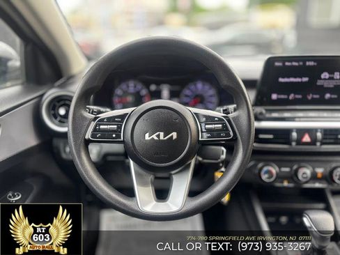 Used 2024 Kia Forte LXS FWD image 11