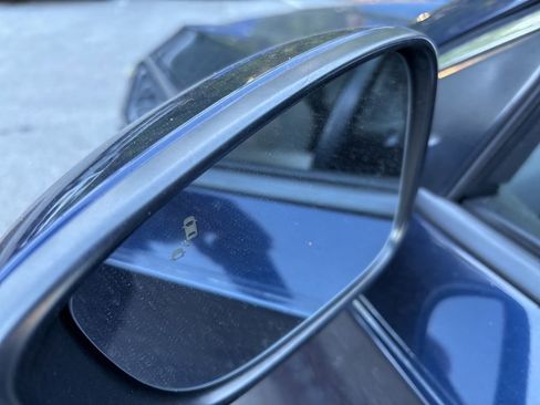 Used 2018 Honda Accord EX-L image 25