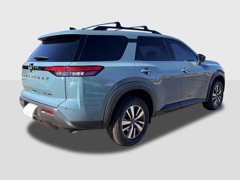 New 2026 Nissan Pathfinder SL image 6