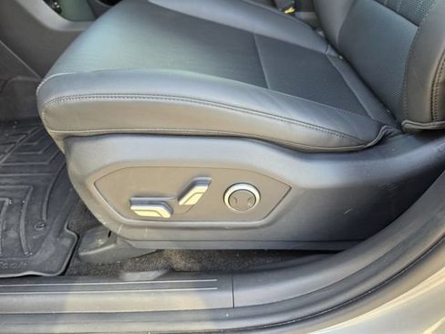 Used 2025 Hyundai Santa Fe SEL FWD image 18
