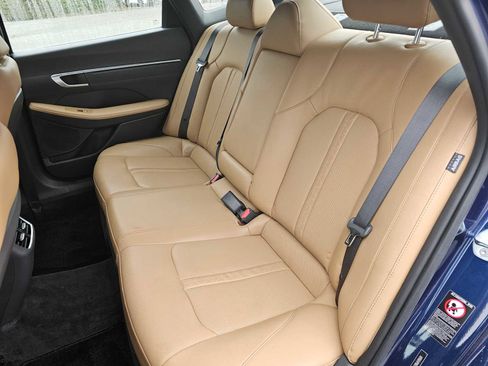 Used 2021 Hyundai Sonata Limited w/ Winter Weather Package image 17