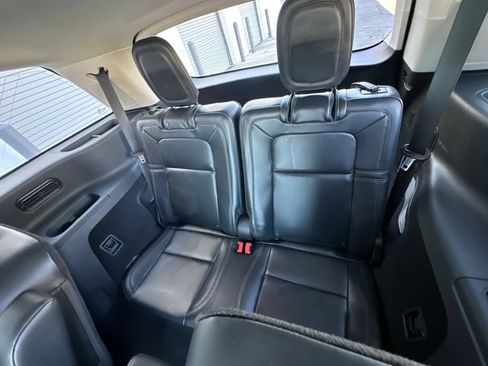 Used 2025 Lincoln Aviator Reserve w/ Equipment Group 201A AWD/4WD image 12