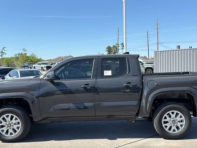 New 2026 Toyota Tacoma SR5