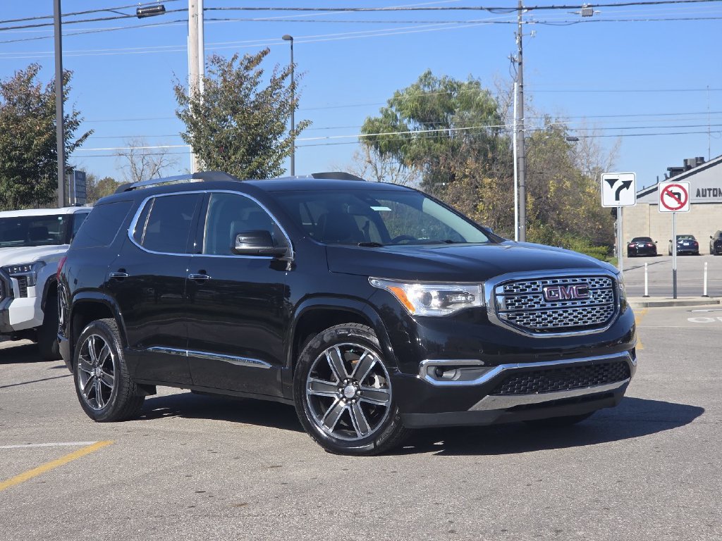 Used 2017 GMC Acadia Denali AWD/4WD image 1