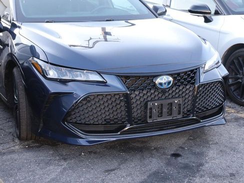 Certified 2020 Toyota Avalon XSE image 2