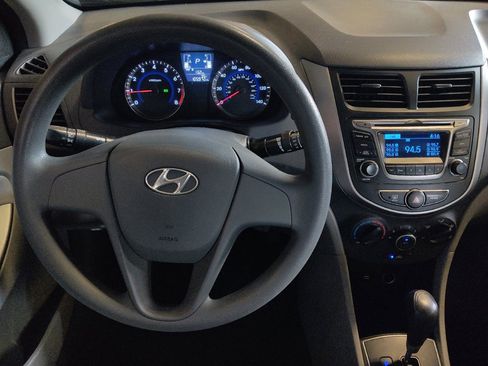 Used 2015 Hyundai Accent GLS FWD image 22