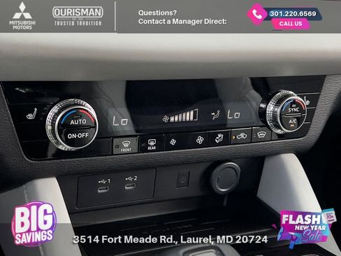 New 2025 Mitsubishi Outlander SE image 23