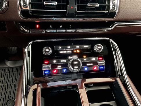 Used 2019 Lincoln Navigator Black Label AWD/4WD image 15